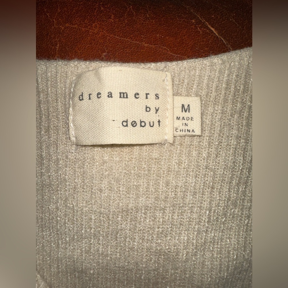 Dreamers by Debut Twist Front Ribbed Knit Crop Top - Picture 4 of 7